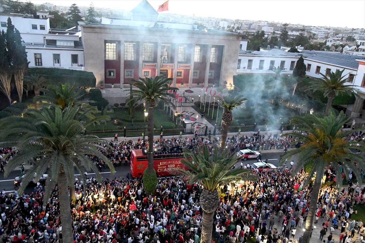 FIFA 20 Yaş Altı Dünya Kupası'nı kazanan Fas genç milli takımı, büyük bir ilgiyle karşılandı. Fas...