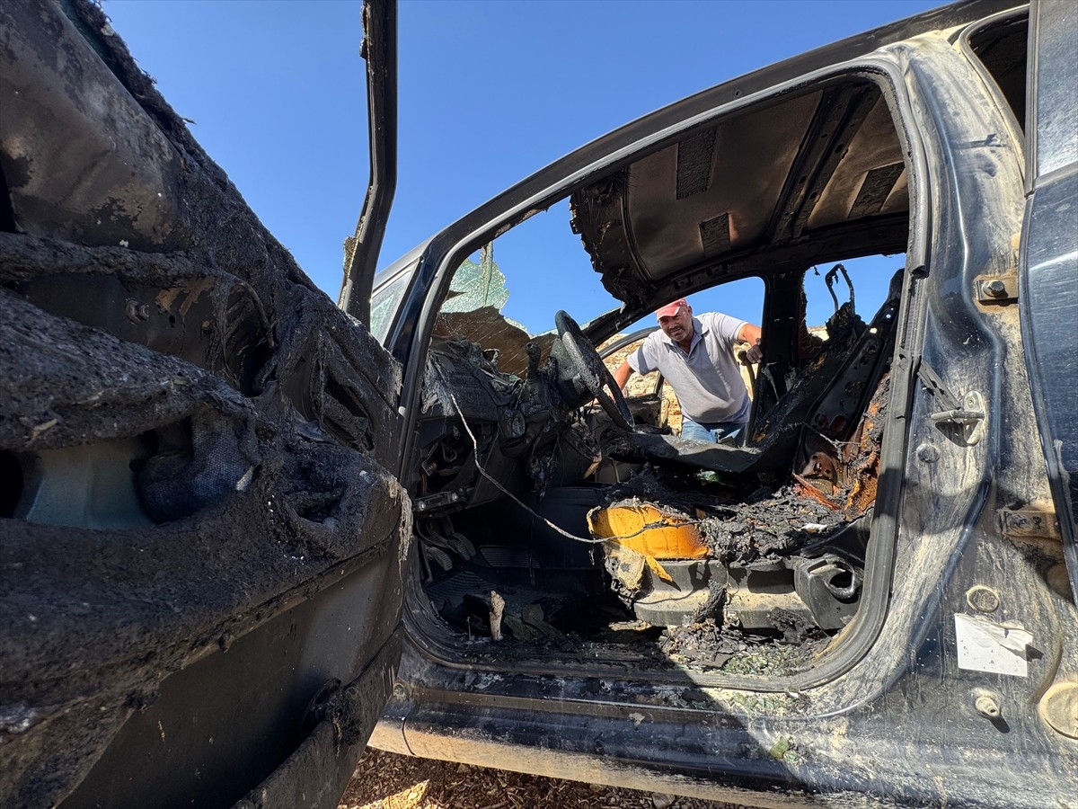 Filistin topraklarını gasbeden İsrailliler, işgal altındaki Batı Şeria’nın Ramallah kentine bağlı...