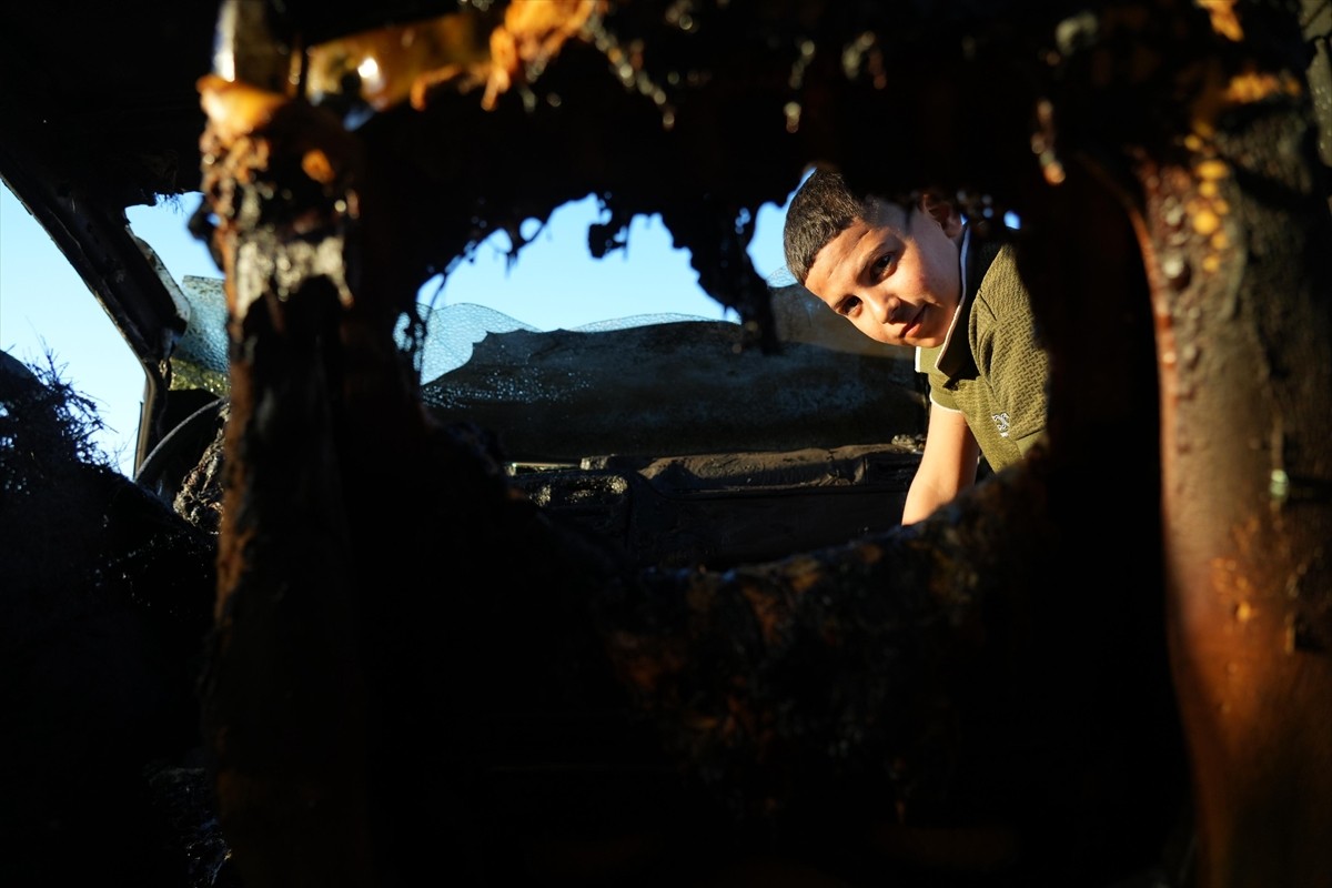 Filistin topraklarını gasbeden İsrailliler, işgal altındaki Batı Şeria’nın Ramallah kentine bağlı...