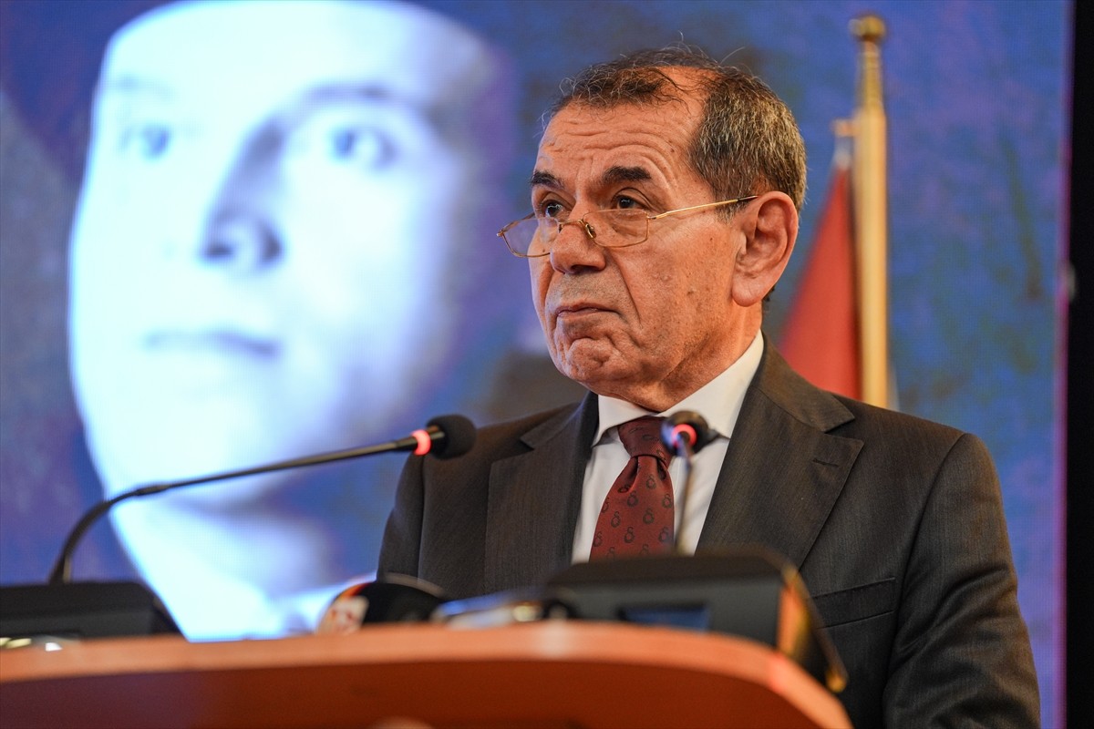 Galatasaray Kulübünün kuruluşunun 120. yılı kutlama etkinlikleri kapsamında Galatasaray Lisesi'nde...