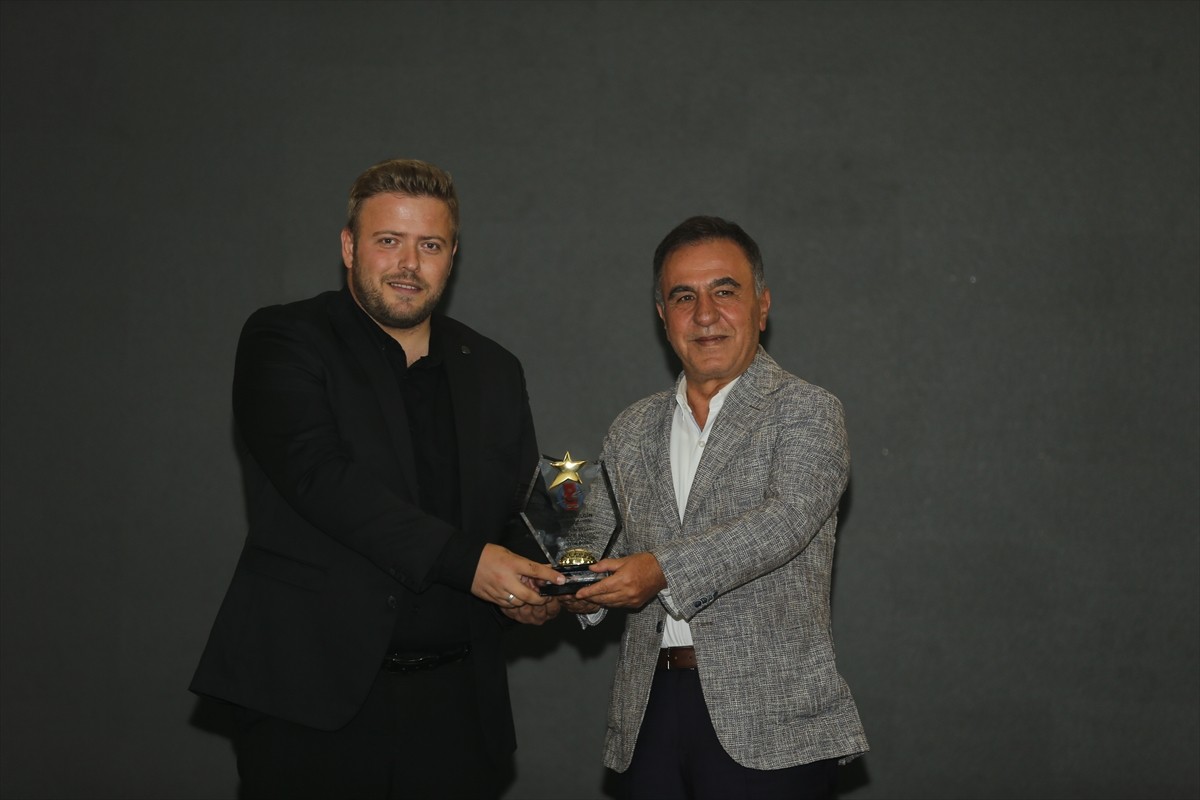 Güneydoğu Gazeteciler Cemiyetinin (GGC) bu yıl 39'ncusunu düzenlediği "Geleneksel Yılın Başarılı...