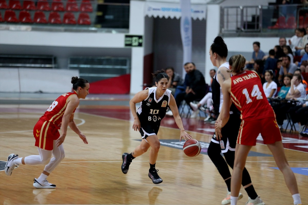 Halkbank Kadınlar Basketbol Süper Ligi'nin 4. haftasında, Melikgazi Kayseri Basketbol ile Beşiktaş...