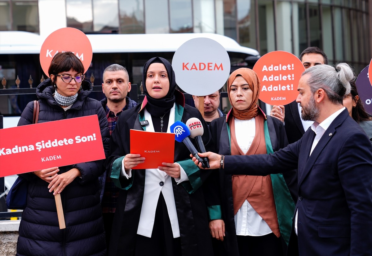 İstanbul Büyükçekmece'de Sedef Güler'in halıya sarılmış ve ayaklarına ağırlık bağlanmış halde...