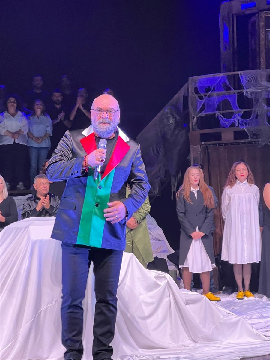 İstanbul Büyükşehir Belediyesi (İBB) Şehir Tiyatroları, 2025-2026 sezonuna, Friedrich...