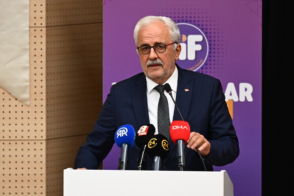 İstanbul Sabahattin Zaim Üniversitesi'nde Yeni Türkiye Eğitim Vakfı (YETEV) tarafından düzenlenen...