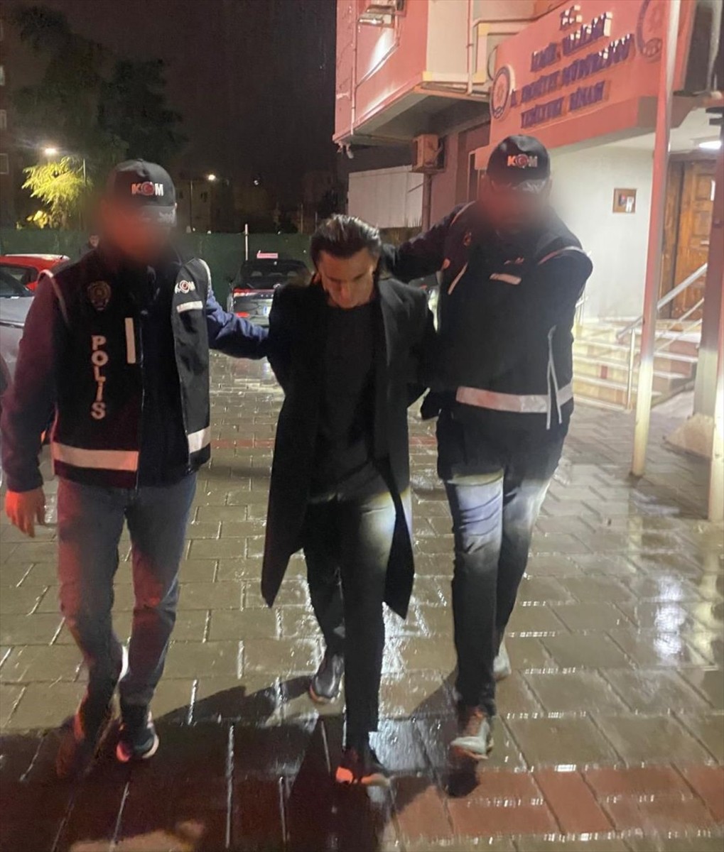 İzmir'de gözaltına alınan organize suç örgütü elebaşı Coşkun Necati Arabacı tutuklandı.