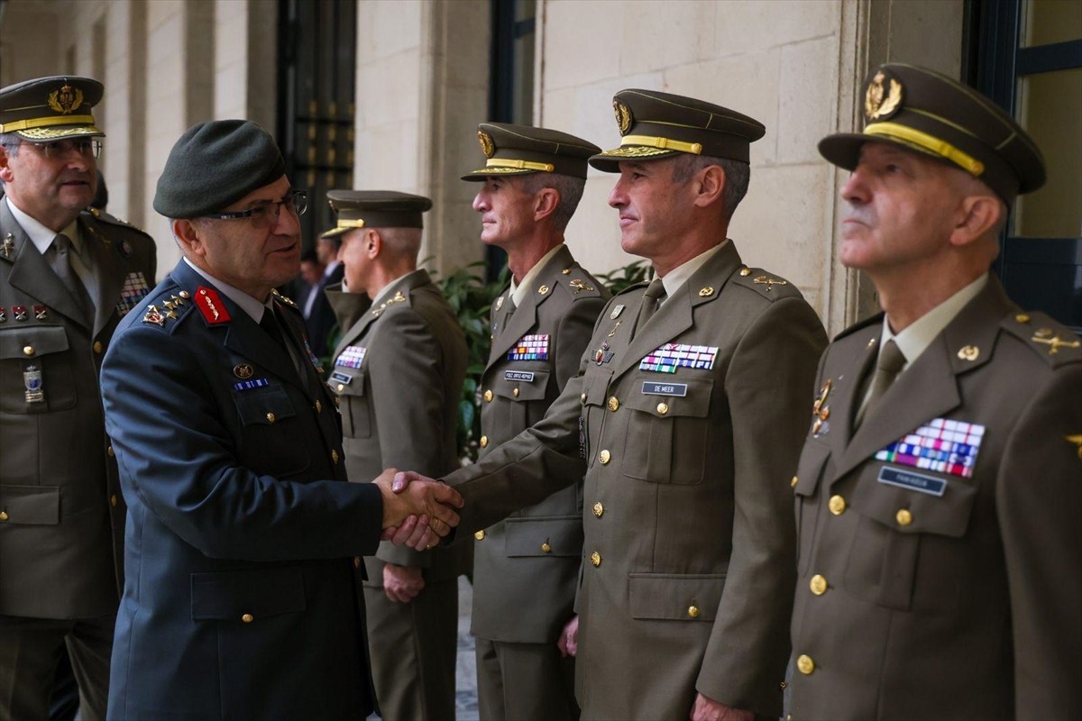 Kara Kuvvetleri Komutanı Orgeneral Metin Tokel, İspanya Krallığı Kara Kuvvetleri Komutanı...