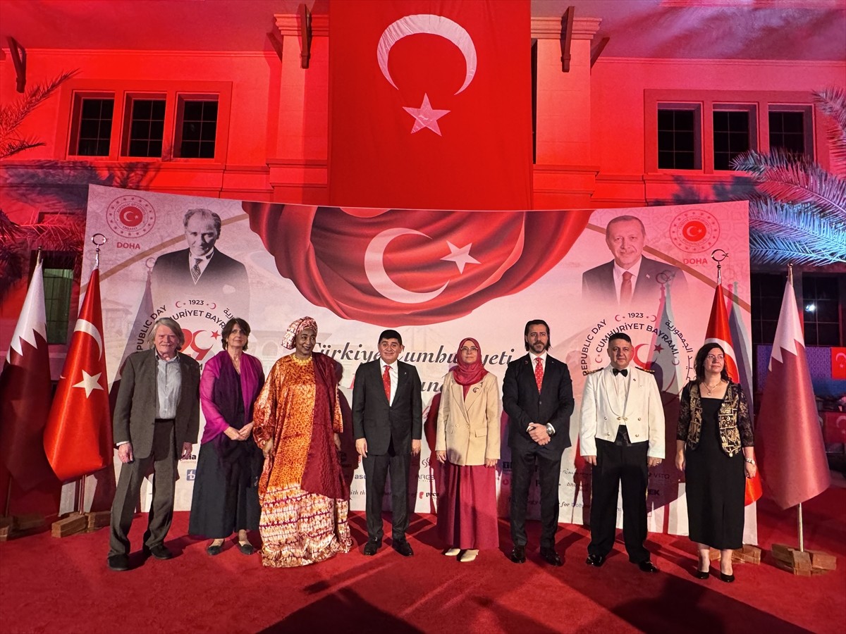 Katar'ın başkenti Doha'da Türkiye Cumhuriyeti'nin kuruluşunun 102’nci yıl dönümü dolayısıyla "29...