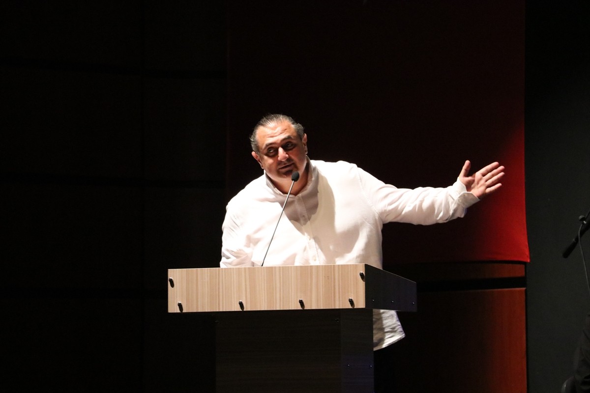 Kayseri'de Cumhuriyet'in 102. yılı dolayısıyla "29 Ekim Cumhuriyet Konseri" gerçekleştirildi....