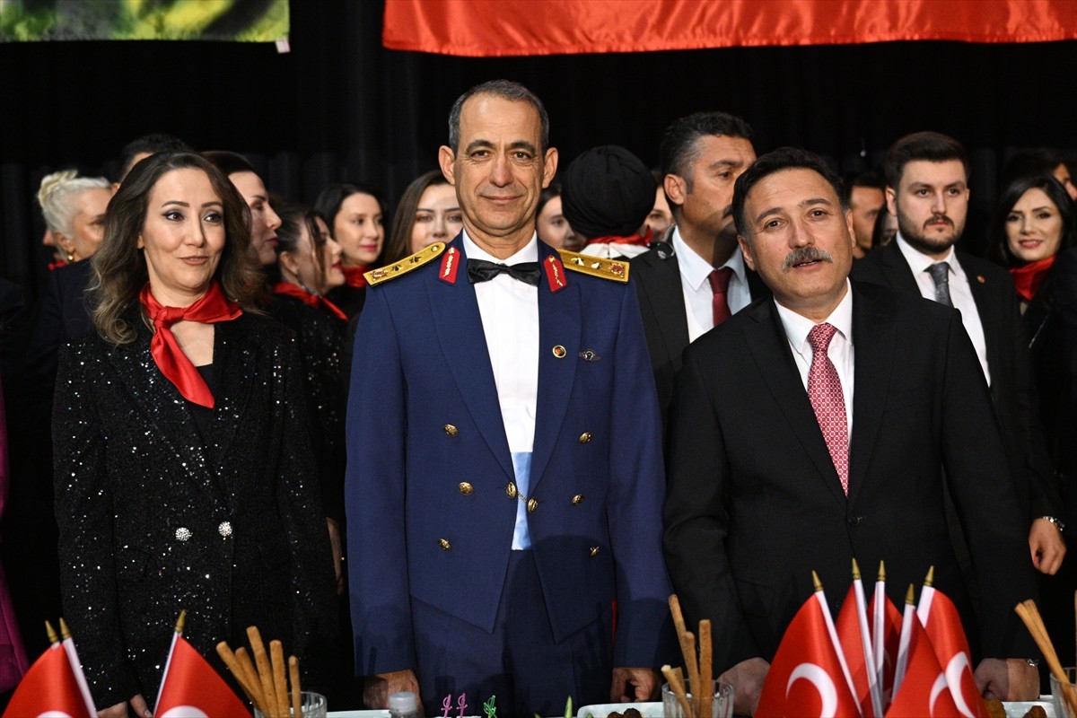 Kayseri Valiliğince 29 Ekim Cumhuriyet Bayramı ve Cumhuriyet'in 102. yılı dolayısıyla resepsiyon...