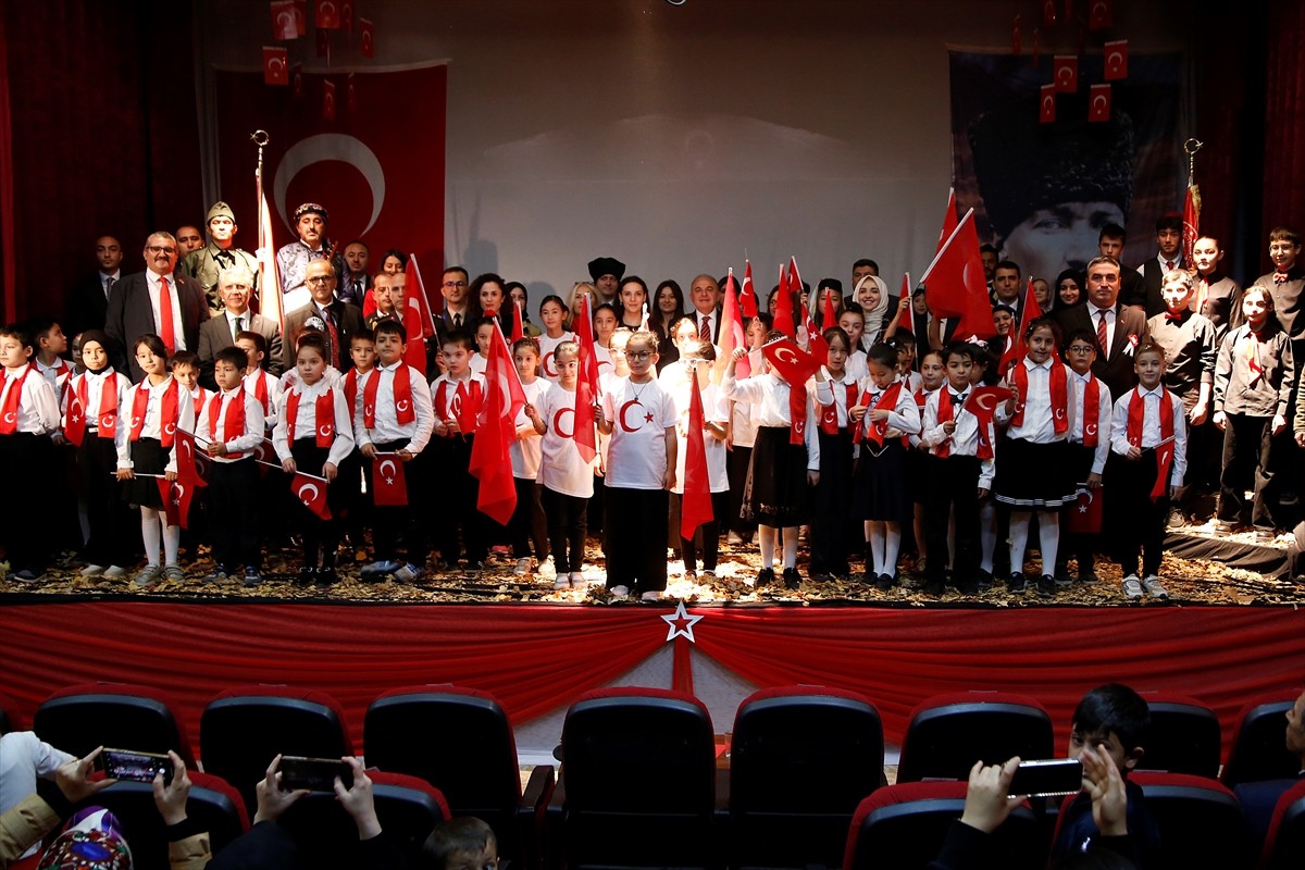 Kırgızistan'ın başkenti Bişkek'te, Türkiye Cumhuriyeti'nin 102. kuruluş yıl dönümü dolayısıyla...