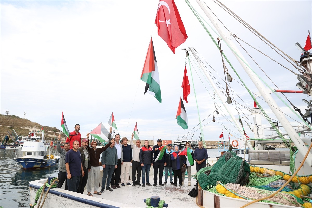 Kırklareli'nin Vize ilçesinde İsrail ablukasını kırmak, Gazze'ye insani yardım ulaştırmak amacıyla...