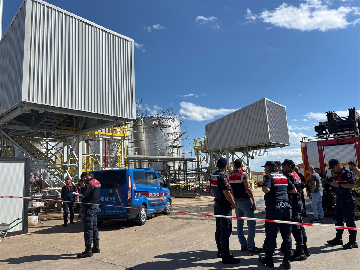 Kocaeli'nin Dilovası ilçesindeki Gebze Kimya İhtisas Sanayi Bölgesi'nde (GEBKİM) meydana gelen iş...