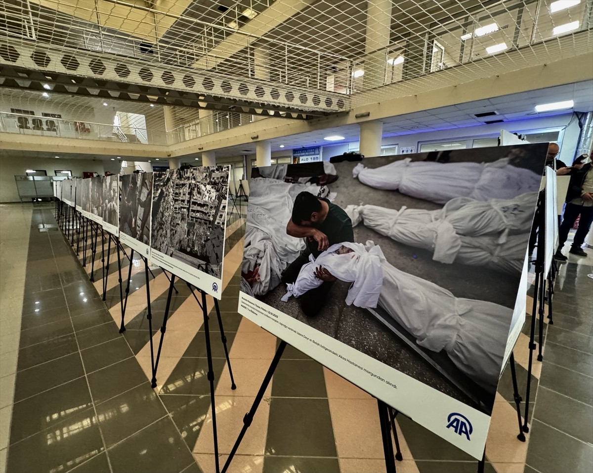 Kocaeli'nin Gölcük ilçesinde, Anadolu Ajansının (AA) İsrail'in Gazze'de işlediği suçları tüm...