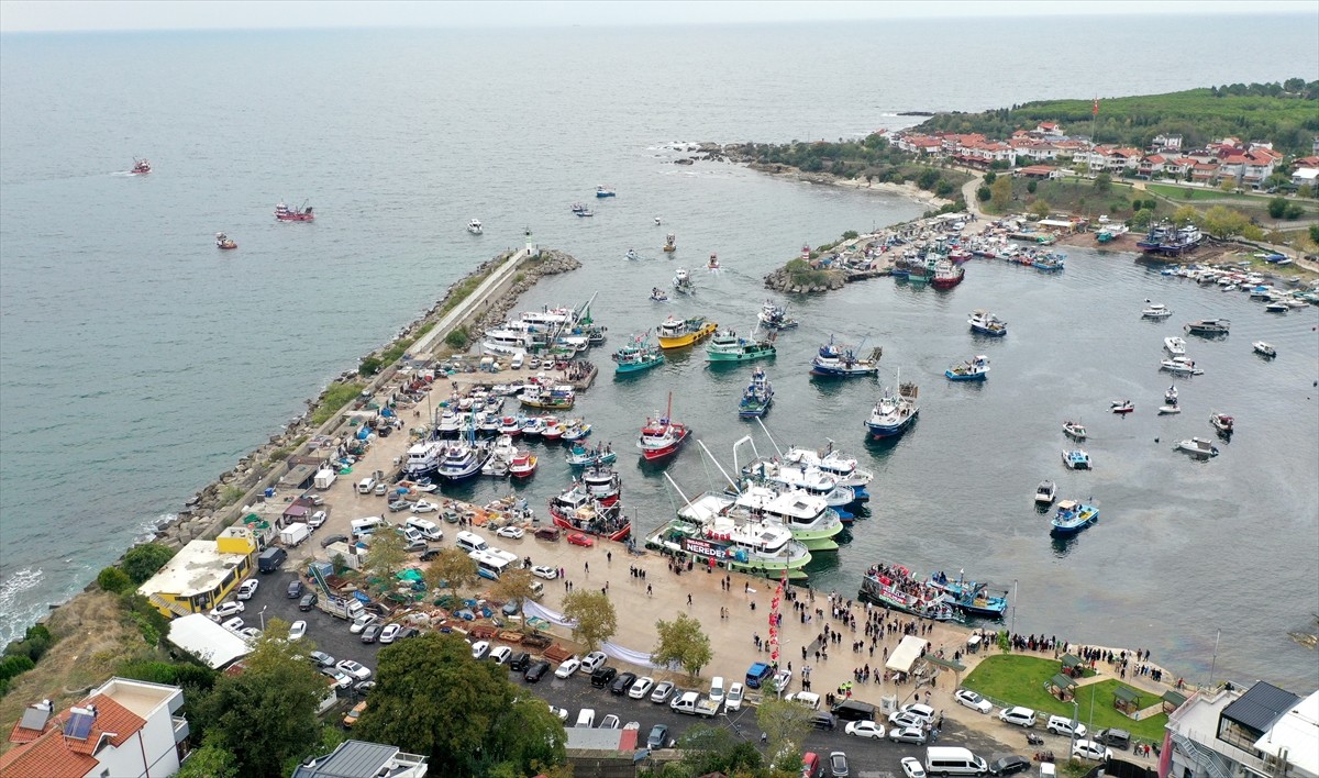 Kocaeli'nin Kandıra ilçesinde, İsrail ablukasını kırmak, Gazze'ye insani yardım ulaştırmak...