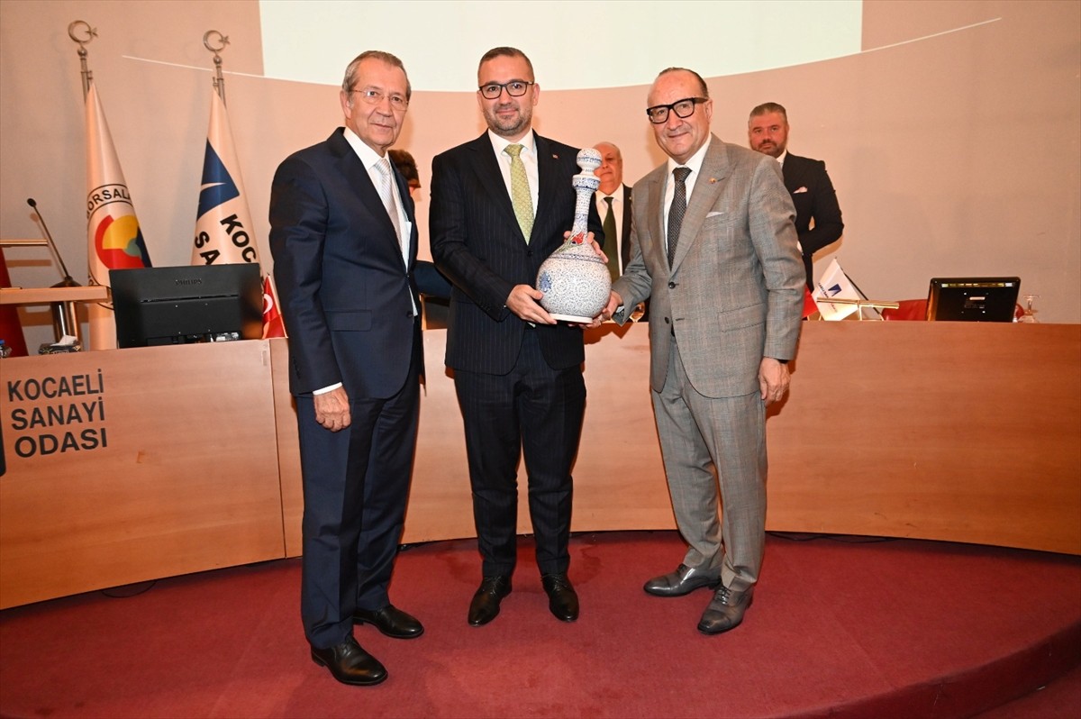 Kocaeli Sanayi Odasının (KSO) ekim ayı meclis toplantısı Türkiye Cumhuriyet Merkez Bankası (TCMB)...