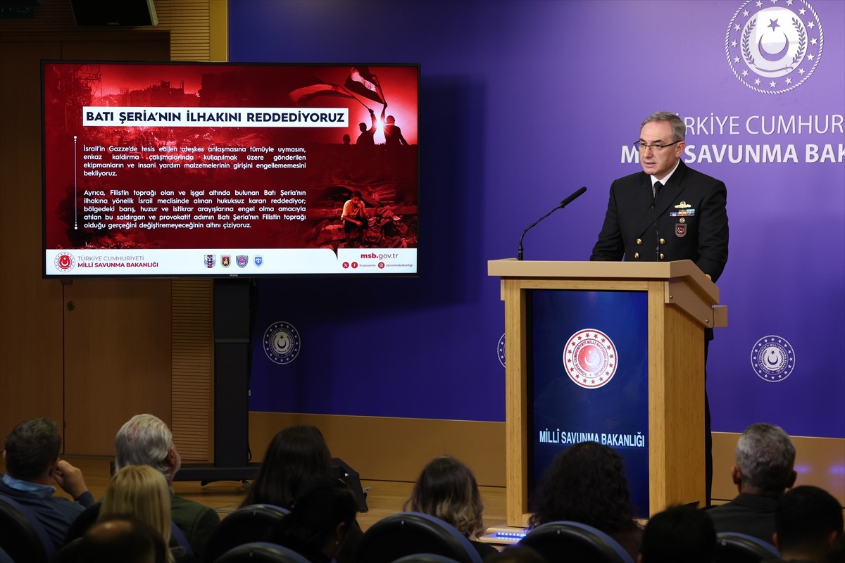 Milli Savunma Bakanlığı (MSB) Basın ve Halkla İlişkiler Müşaviri ve Bakanlık Sözcüsü Tuğamiral...