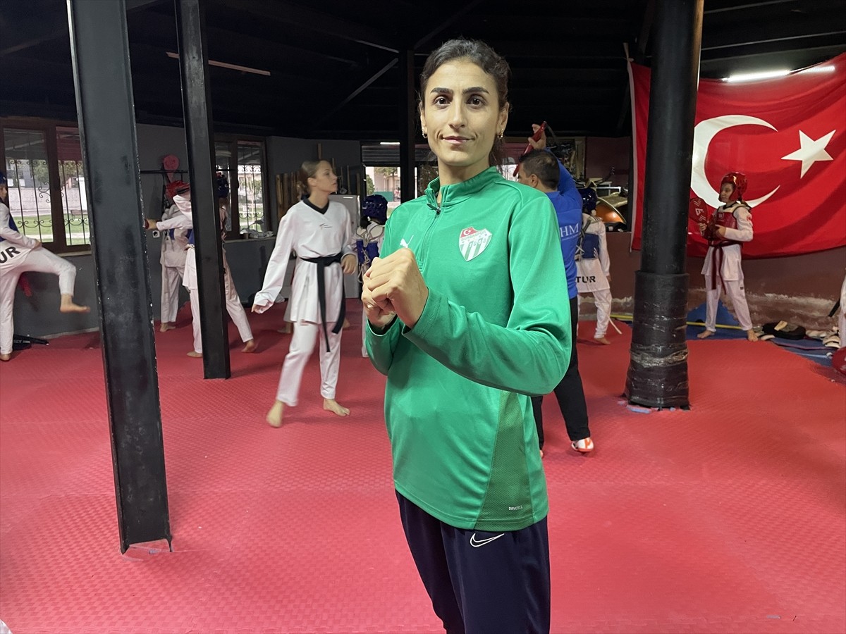Milli sporcu Hatice Kübra İlgün, bu ay Çin'de düzenlenecek Dünya Tekvando Şampiyonası'nda altın...