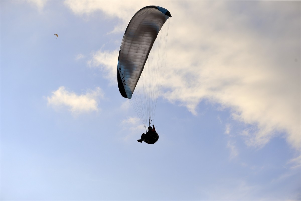 Muğla'nın Fethiye ilçesinde düzenlenen "25. Uluslararası Ölüdeniz Hava Oyunları Festivali" çeşitli...