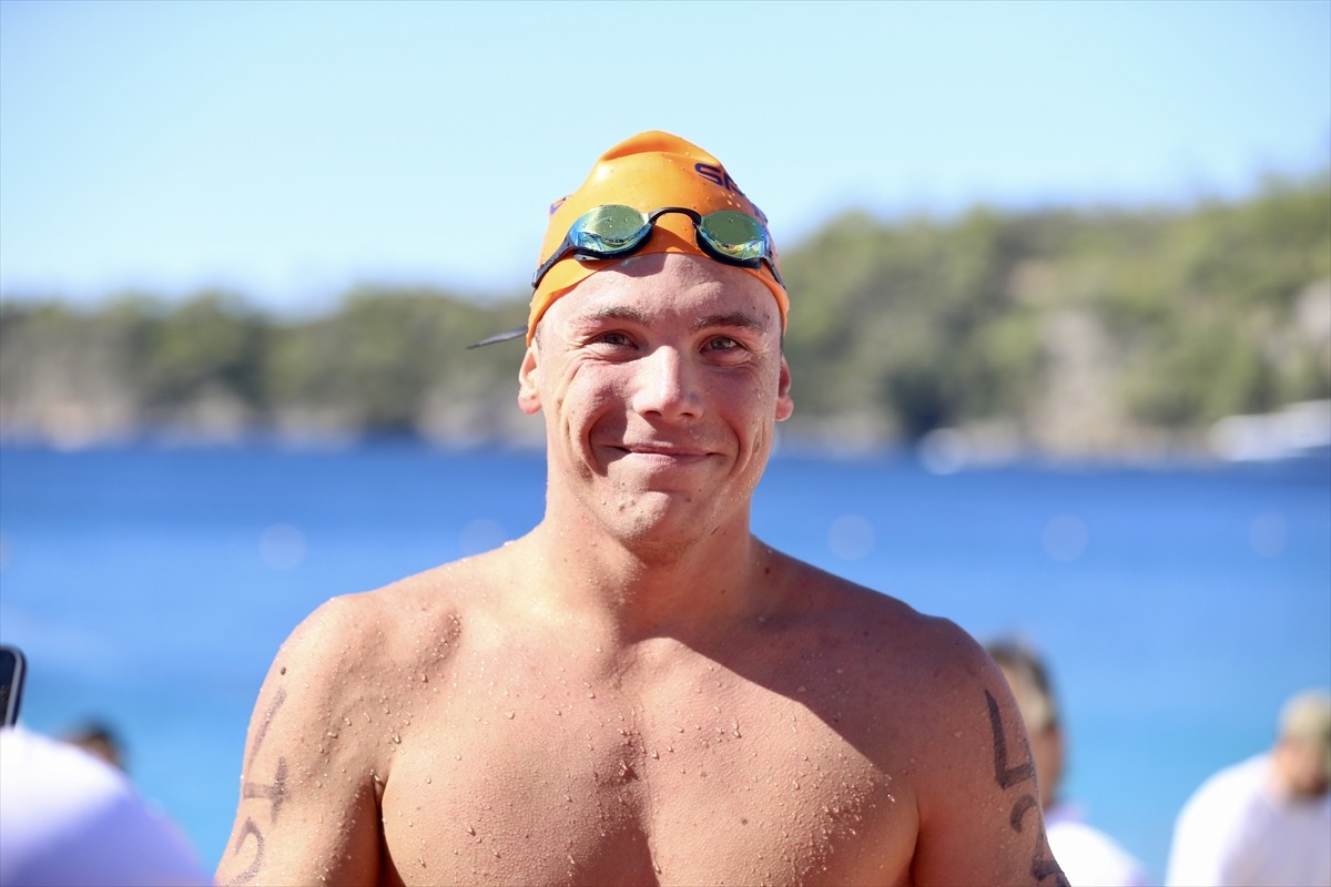 Muğla'nın Fethiye ilçesinde "6. Uluslararası Fethiye Spor Festivali" kapsamında Kelebekler...