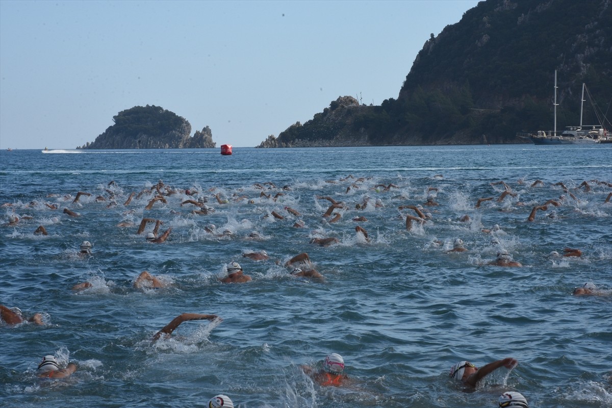 Muğla'nın Marmaris ilçesinde iki gün süren 25. Uluslararası Arena AquaChallenge Yüzme Şampiyonası...