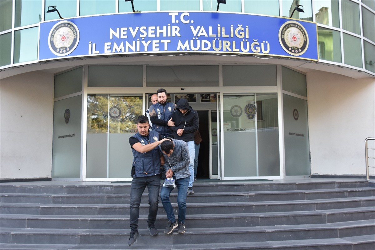 Nevşehir merkezli operasyonda, sahte satılık motosiklet ilanıyla dolandırıcılık yaptıkları...