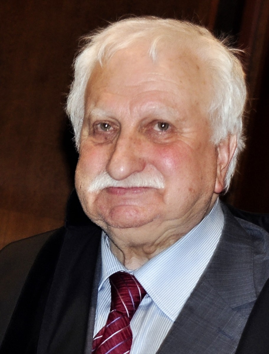 Neyzen, ebru sanatçısı ve fotoğrafçı Niyazi Sayın, 98 yaşında İstanbul'da vefat etti. İstanbul...