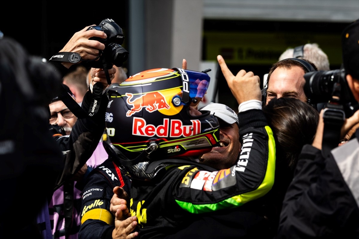 Otomobil sporcusu Ayhancan Güven, 2025 Almanya Binek Otomobil Şampiyonası'nda (DTM) final yarışını...