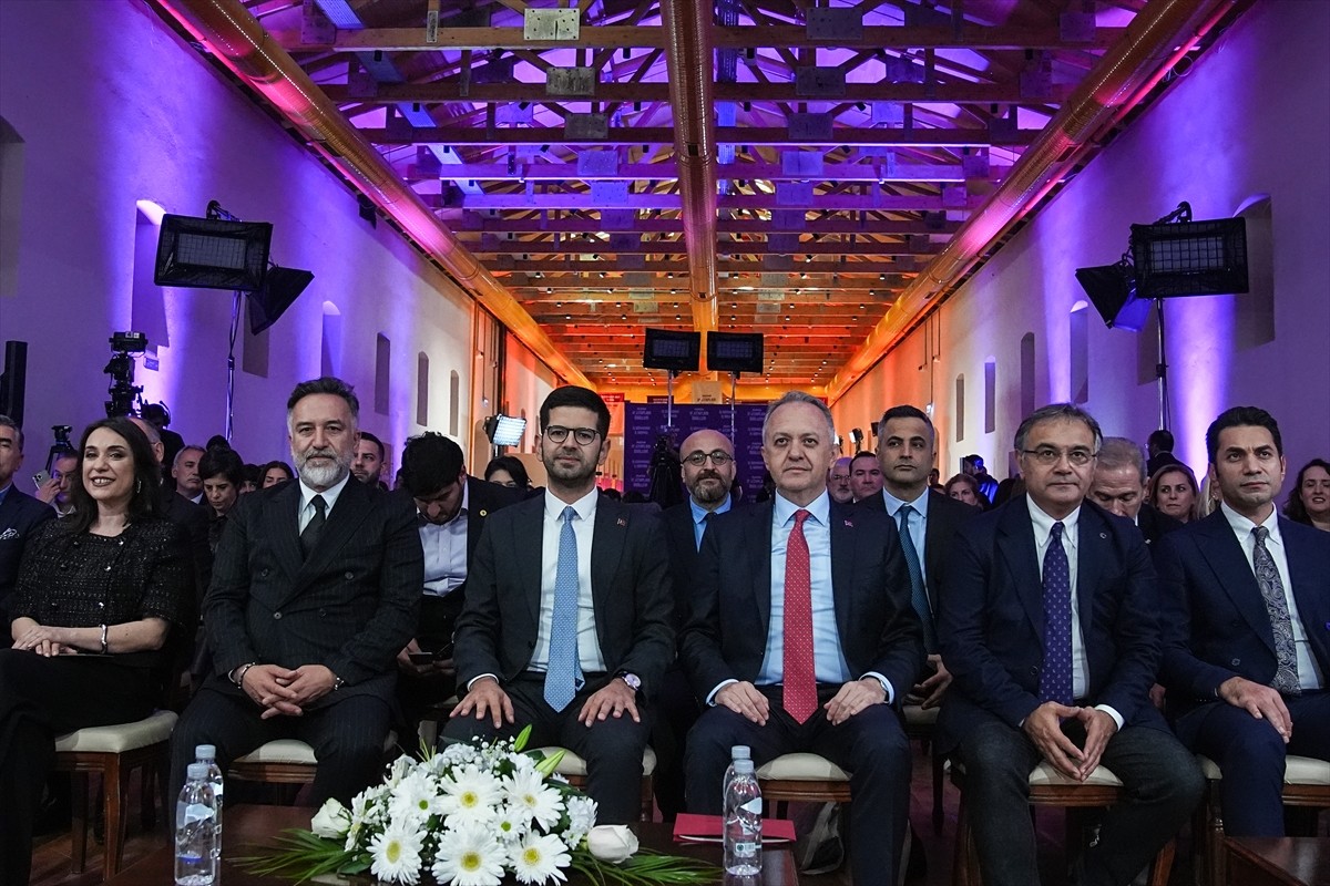 Platin Dergisi tarafından düzenlenen ve halk oylamasıyla belirlenen "Platin İş Kitapları...