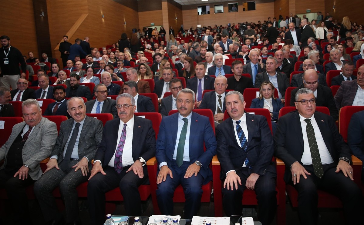 Rize'de, Recep Tayyip Erdoğan Üniversitesi Kongre ve Kültür Merkezi'nde Uluslararası Rize Ticaret...