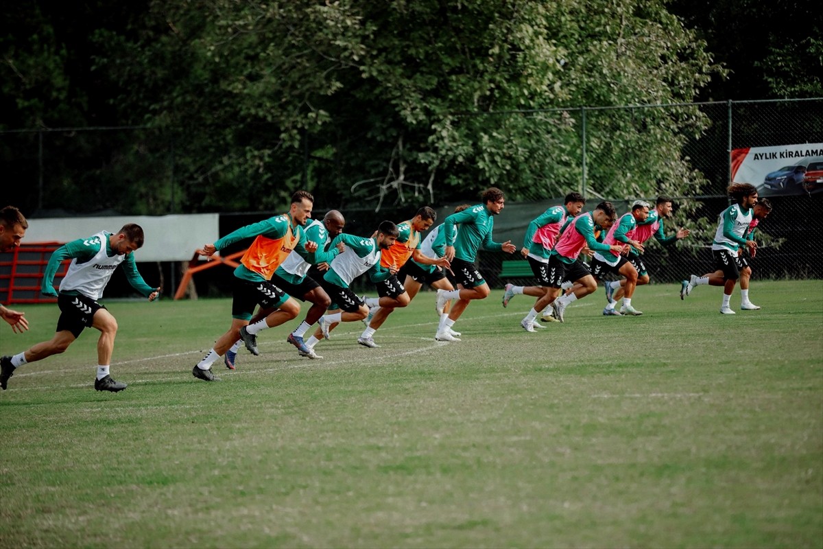 Sakaryaspor, Trendyol 1. Lig'in 11. haftasında evinde oynayacağı Emre Gökdemir İnşaat Ankara...