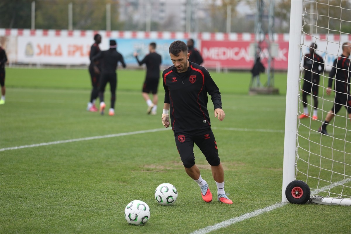 Samsunspor, UEFA Konferans Ligi'nin 2. haftasında Ukrayna temsilcisi Dinamo Kiev ile sahasında...