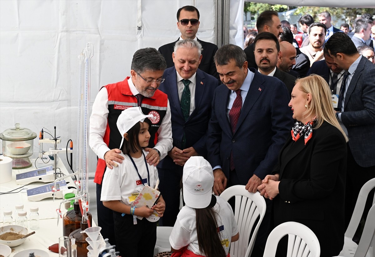 Tarım ve Orman Bakanı İbrahim Yumaklı ve Milli Eğitim Bakanı Yusuf Tekin, "Tarımın Yıldızları...