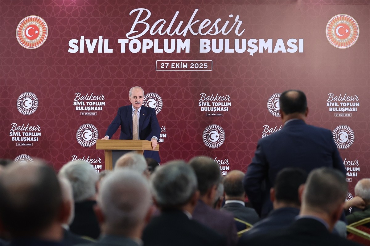 TBMM Başkanı Numan Kurtulmuş,Balıkesir Öğretmenevi'nde, sivil toplum kuruluşlarının temsilcileri...