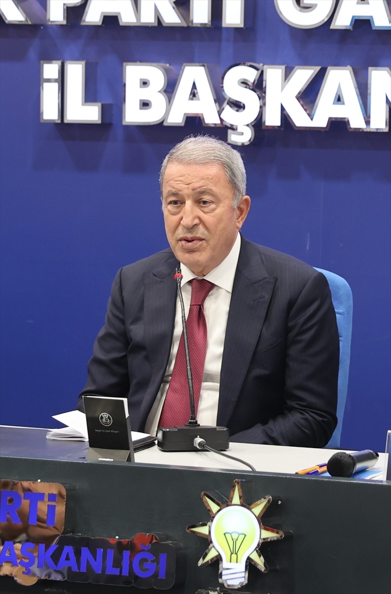TBMM Milli Savunma Komisyonu Başkanı ve AK Parti Kayseri Milletvekili Hulusi Akar, Gaziantep'te...