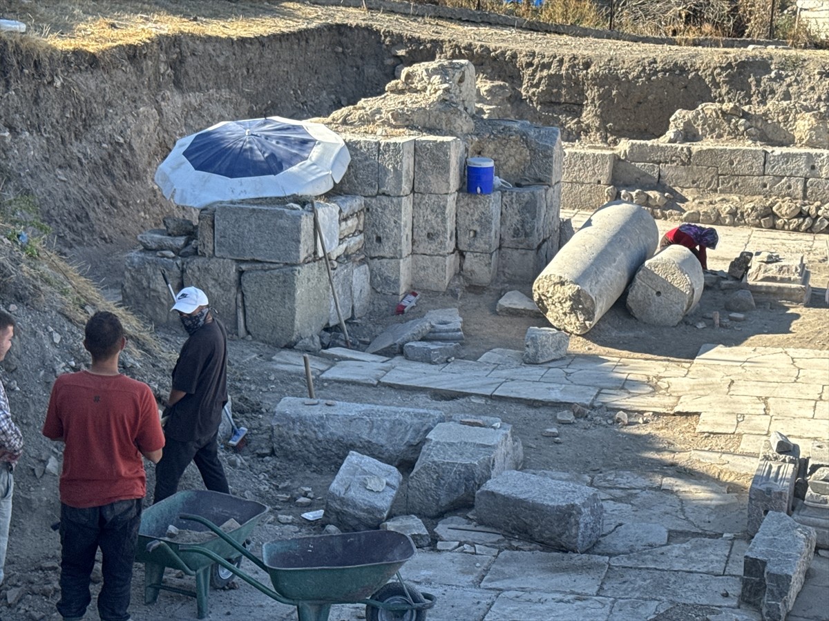 Tokat kent merkezine 69 kilometre uzaklıktaki Sulusaray ilçesinde bulunan ve kuruluş tarihi kesin...