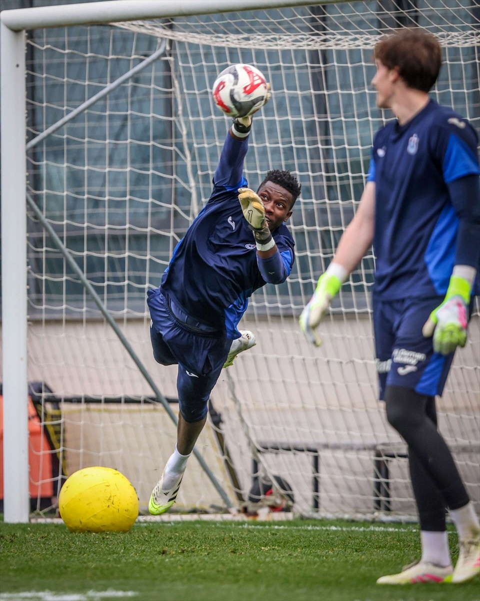 Trabzonspor, Trendyol Süper Lig'in 11. haftasında deplasmanda Galatasaray ile yapacağı maçın...