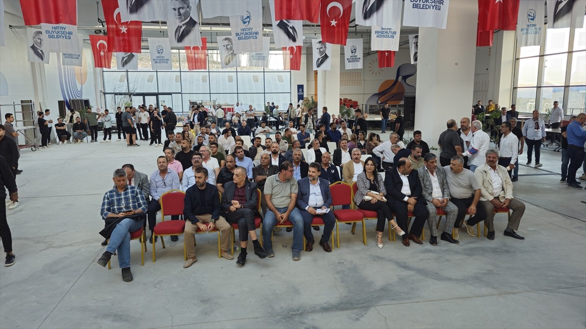 Trendyol 1. Lig ekiplerinden Hatayspor Kulübü'nün olağanüstü genel kurulu, yeterli çoğunluk...