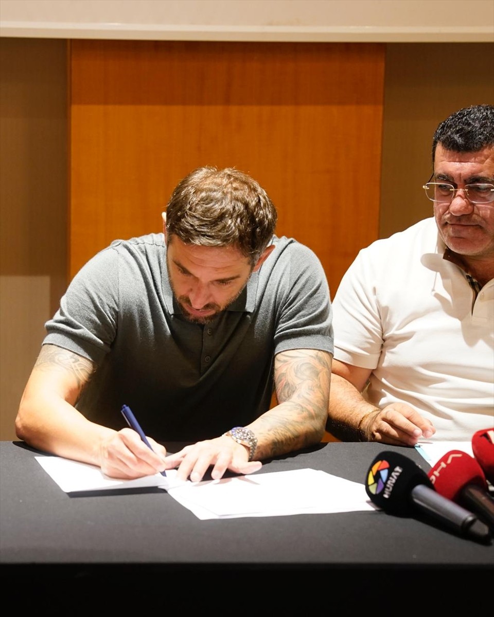 Trendyol Süper Lig ekibi Zecorner Kayserispor, anlaşmaya vardığı teknik direktör Radomir Djalovic...