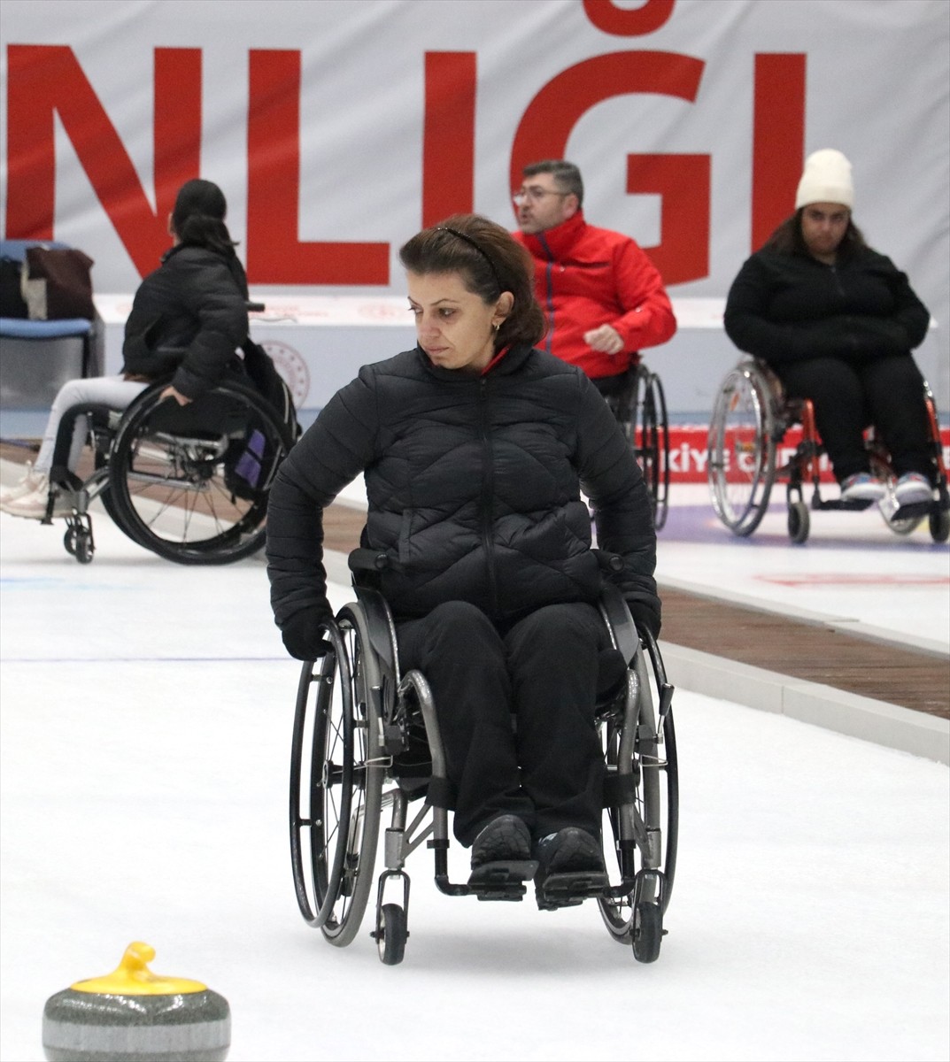 Türkiye'nin farklı yerlerinden Erzurum'a gelerek milli sporcu olmak için seçmelere katılan...