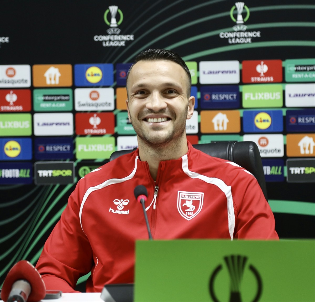 UEFA Konferans Ligi'nin ikinci haftasında Dinamo Kiev'i konuk edecek olan Samsunspor'un teknik...