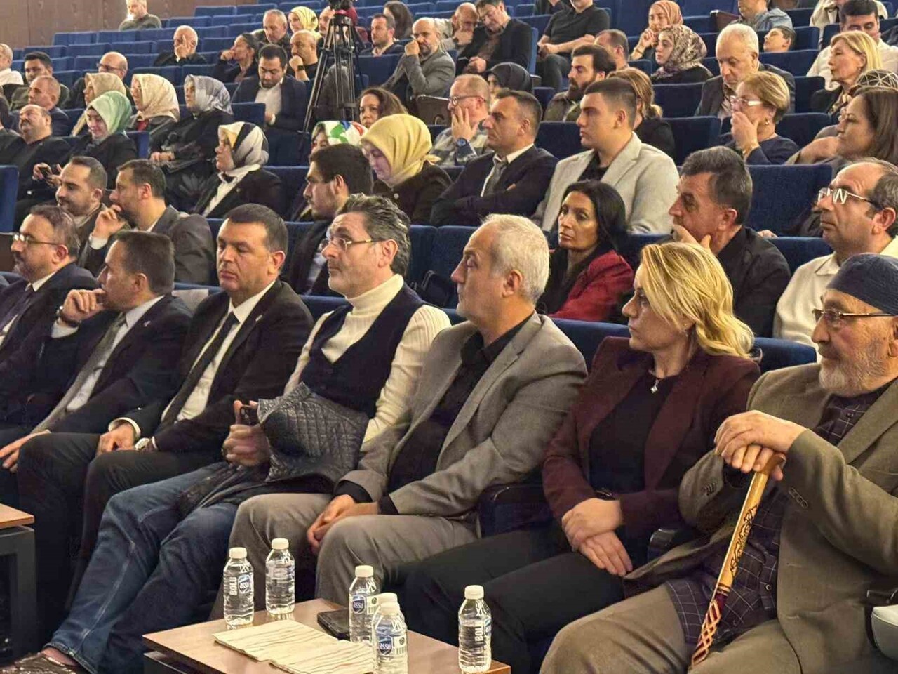 11. GELENEKSEL ALANINDA İZ BIRAKANLAR ÖDÜLLERİ VERİLDİ