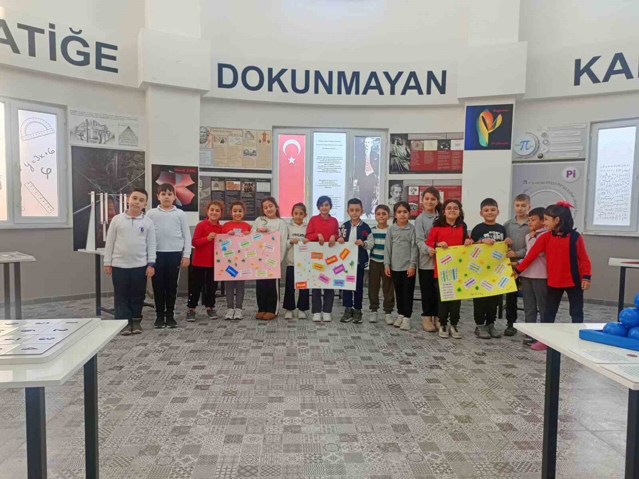 2 BİN ÖĞRENCİ MATEMATİK MÜZESİ VE ATÖLYE ETKİNLİKLERİNDEN FAYDALANDI