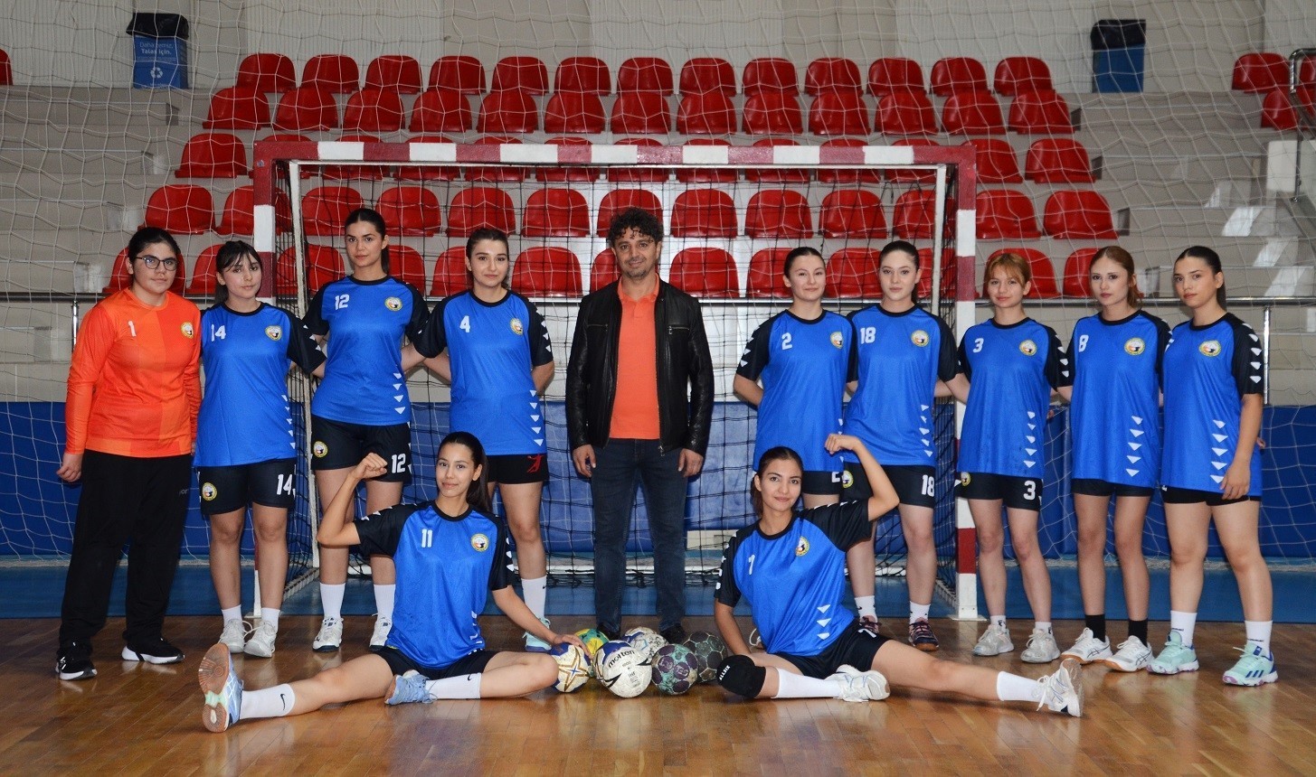 2025-2026 EĞİTİM ÖĞRETİM YILI OKULLAR ARASI HENTBOL GENÇ ERKEK VE KIZ MÜSABAKALARI TALAS SPOR...