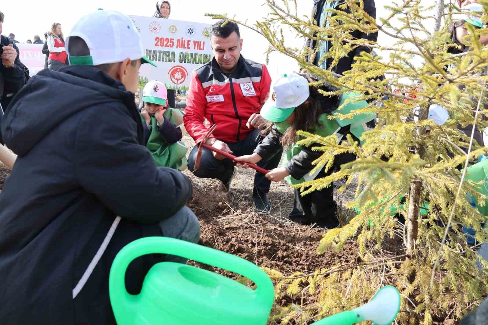 2025 YILI, CUMHURBAŞKANLIĞI TARAFINDAN İLAN EDİLEN "AİLE YILI" KAPSAMINDA ANLAMLI ETKİNLİKLERE...