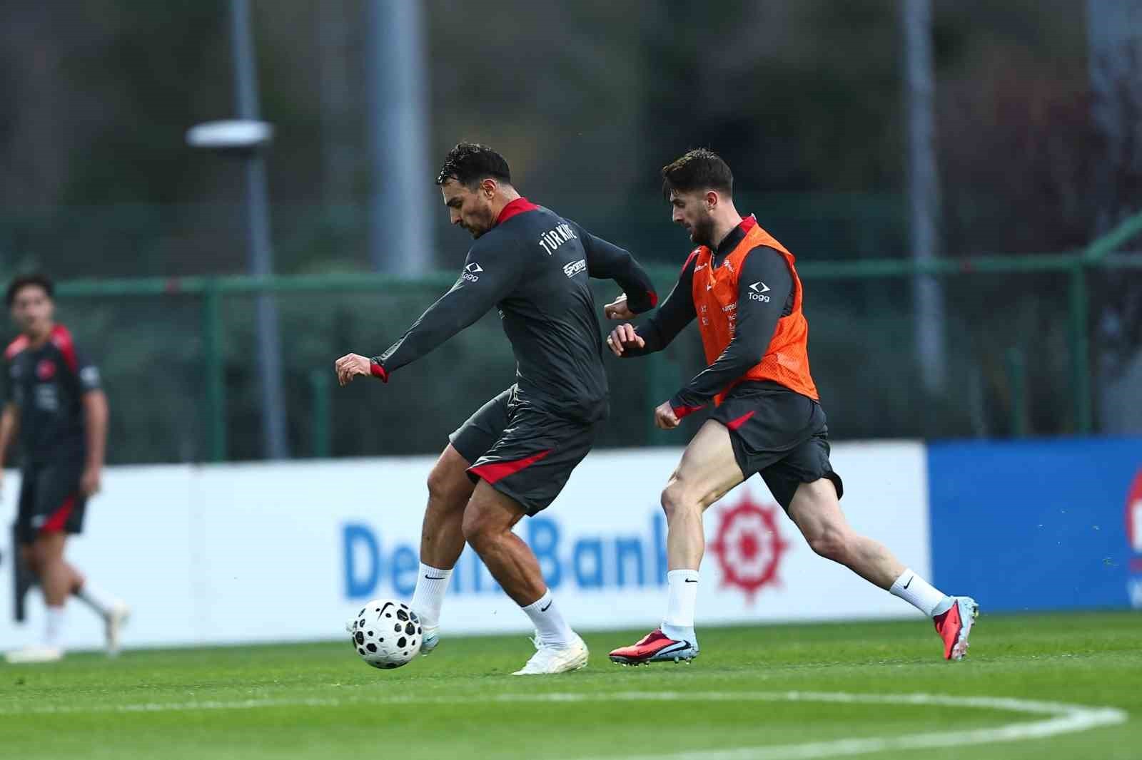 A MİLLİ FUTBOL TAKIMI, 2026 FIFA DÜNYA KUPASI AVRUPA ELEMELERİ E GRUBU'NDA 15 KASIM'DA BULGARİSTAN...