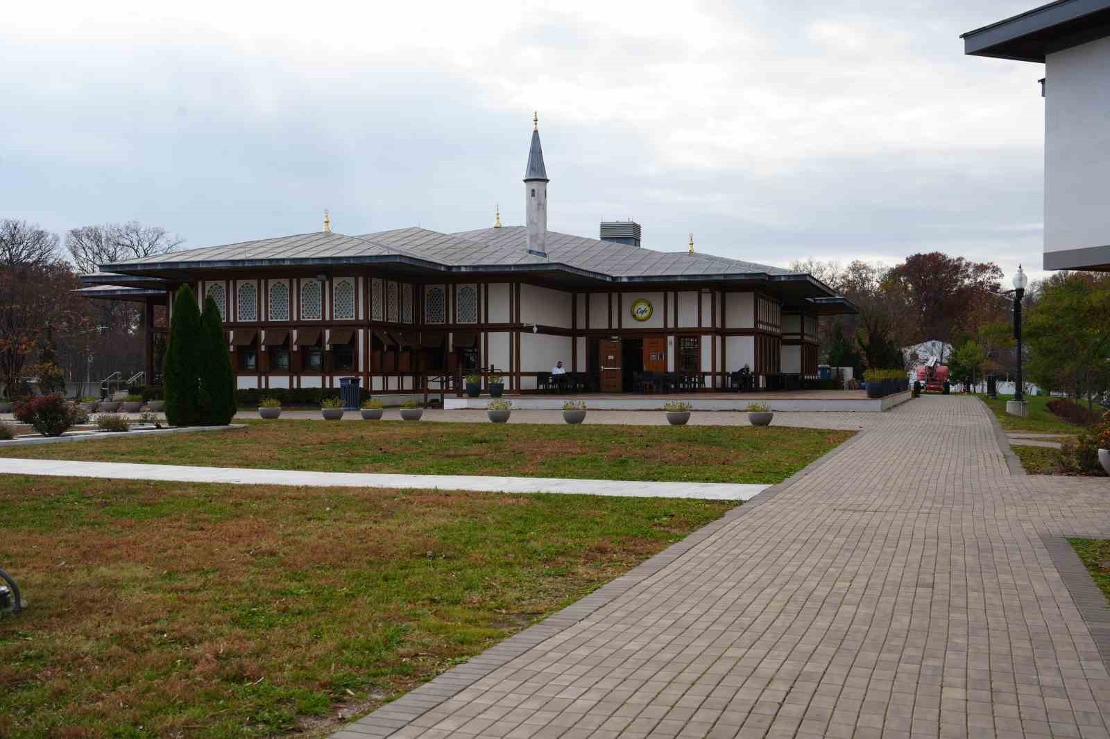 ABD’DE BULUNDUĞU SIRADA GEÇİRDİĞİ KALP KRİZİ NEDENİYLE HAYATINI KAYBEDEN TÜRK SANAT MÜZİĞİNİN...