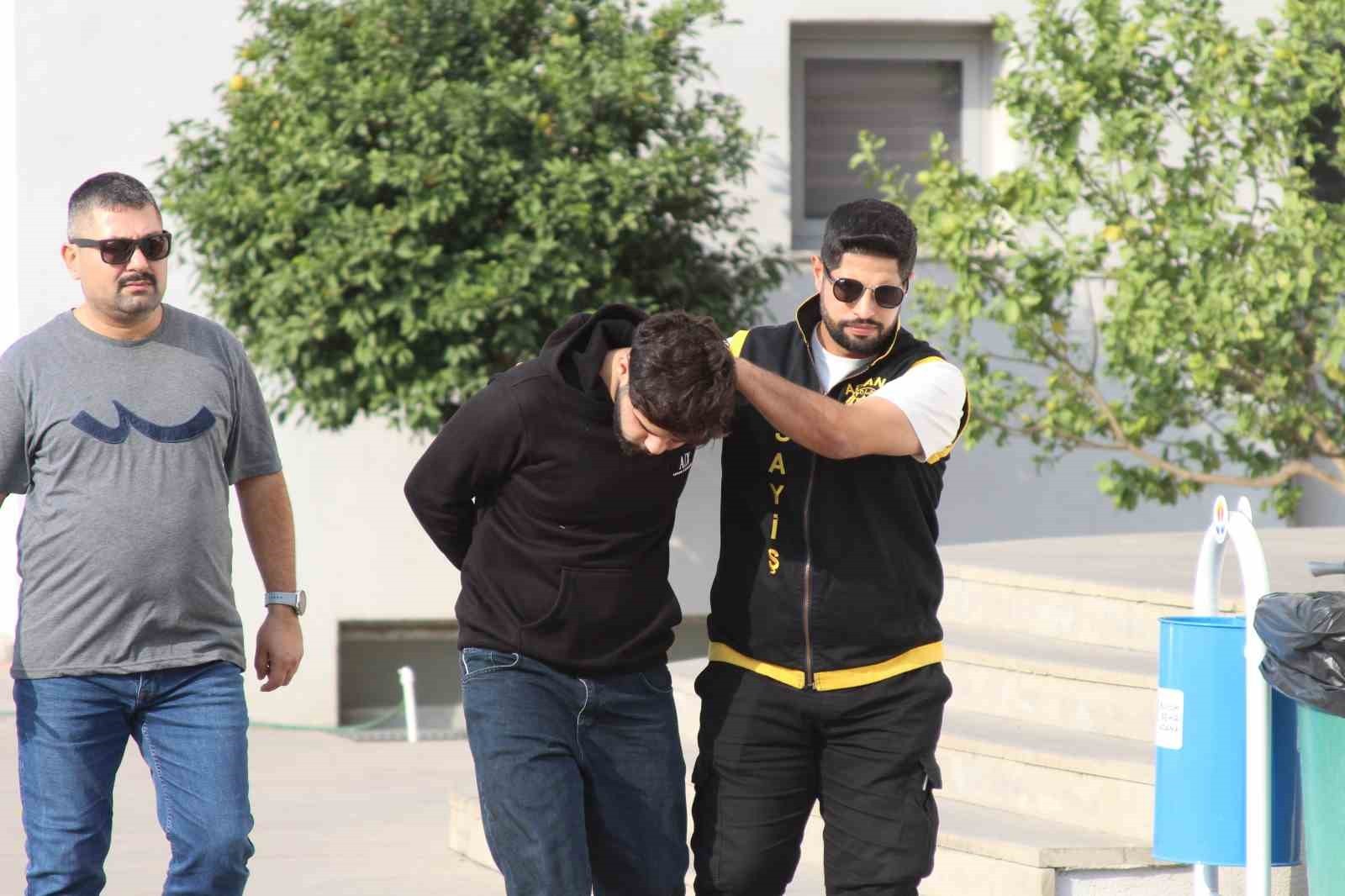 ADANA’DA MARKET SAHİBİNİN TABANCAYLA VURULARAK ÖLDÜRÜLDÜĞÜ OLAYIN, BİR GÜN ÖNCE YAŞANAN BIÇAKLAMA...