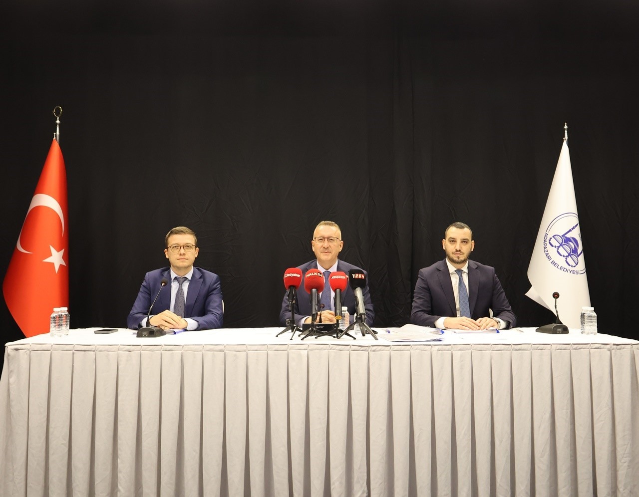 ADAPAZARI BELEDİYESİ KASIM AYI OLAĞAN MECLİS TOPLANTISI, ADAPAZARI BELEDİYE BAŞKANI MUTLU...