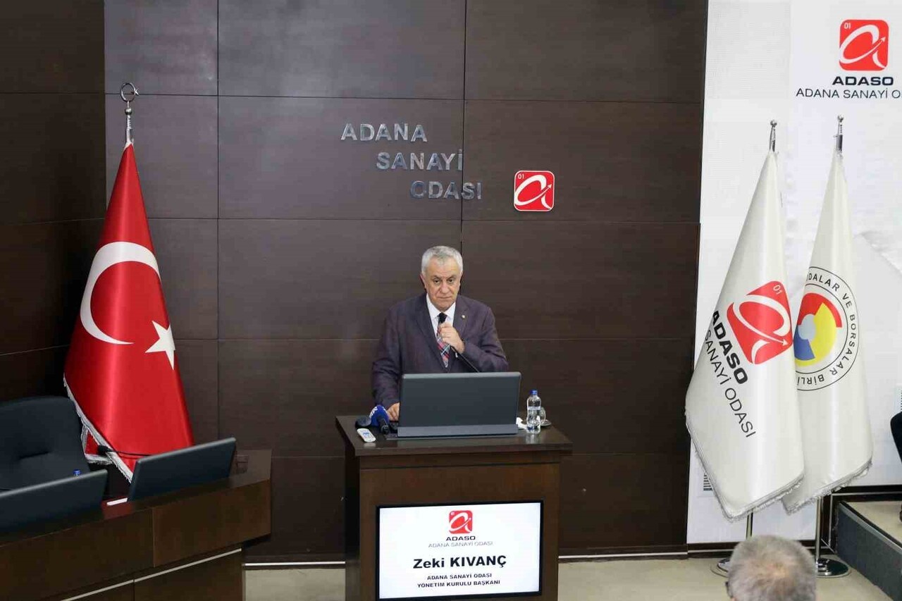 ADASO YÖNETİM KURULU BAŞKANI ZEKİ KIVANÇ, "KOBİ’LER İÇİN DİJİTALLEŞME FIRSATLARI" ETKİNLİĞİNDE...